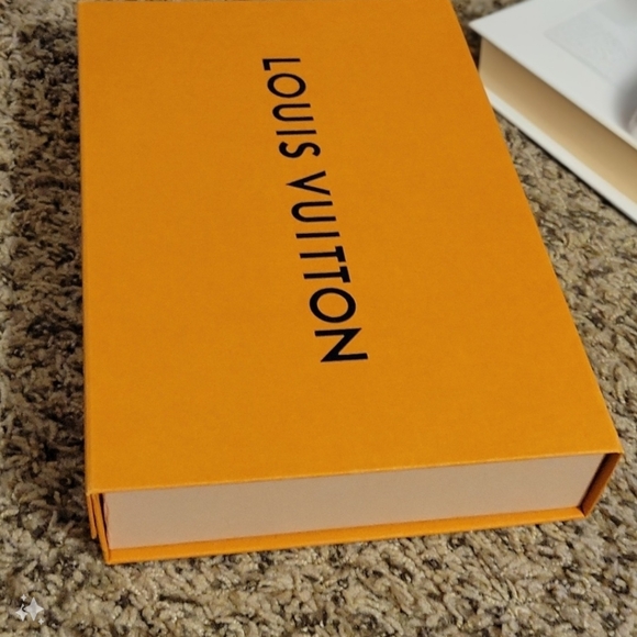 COPY - Louis Vuitton box - Picture 3 of 3